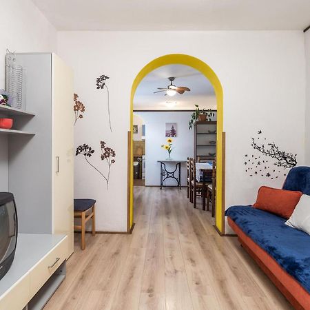 Amazing Apartment In Senj With House Sea View エクステリア 写真