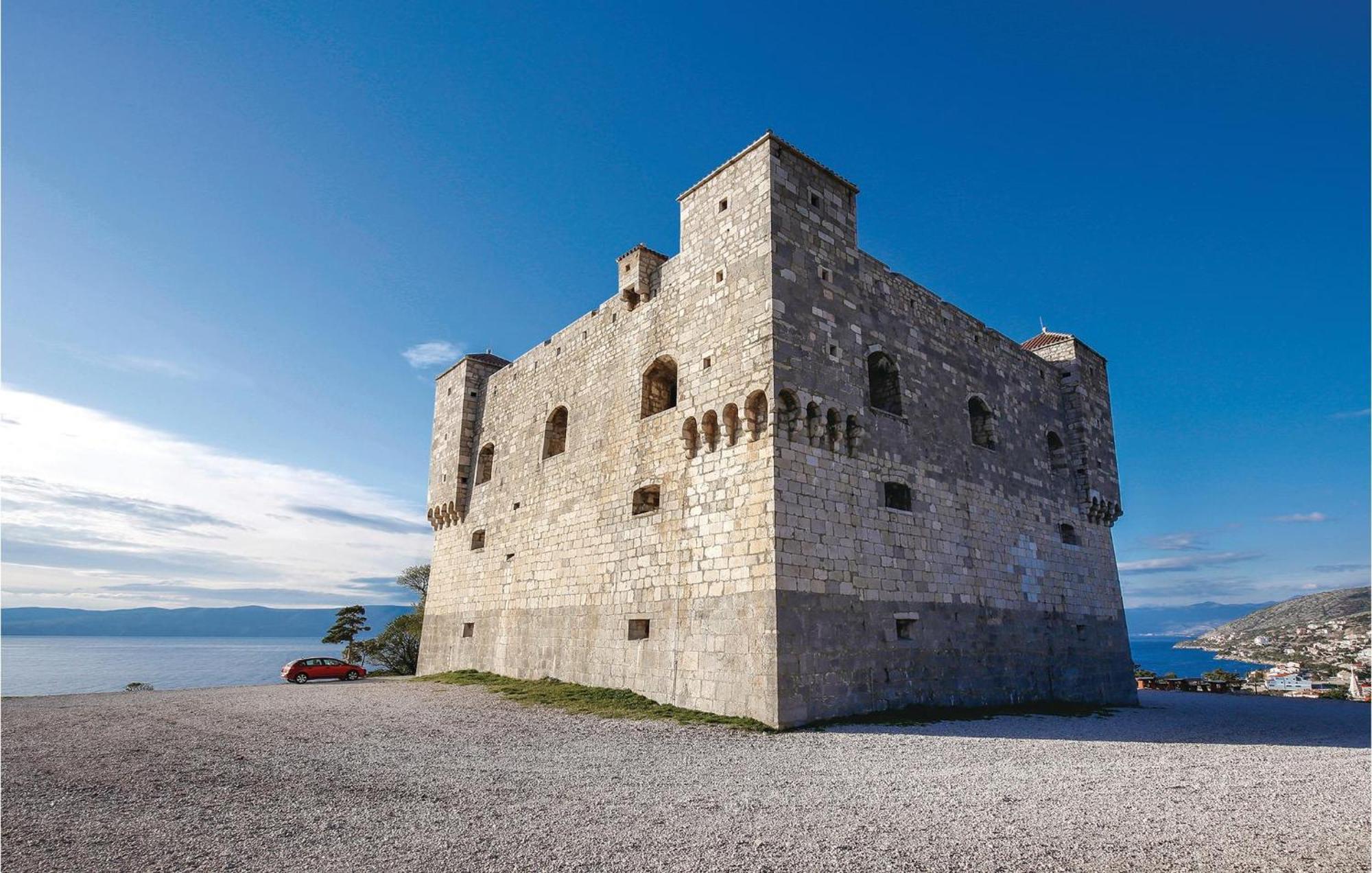 Amazing Apartment In Senj With House Sea View エクステリア 写真